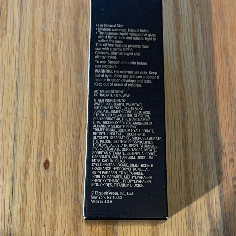 Elizabeth Arden Flawless Finish Bare Perfection Makeup SPF 8
